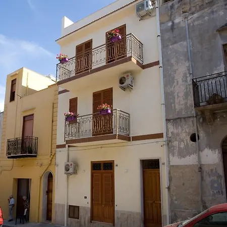 Casa Liberta * Castellammare del Golfo